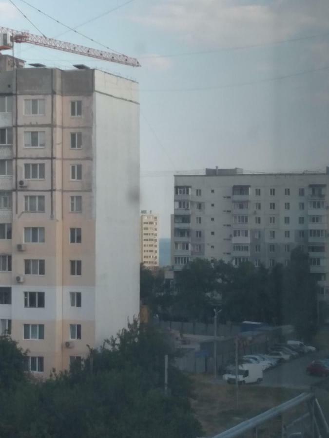 Двокімнатна Квартира 尤日内 外观 照片