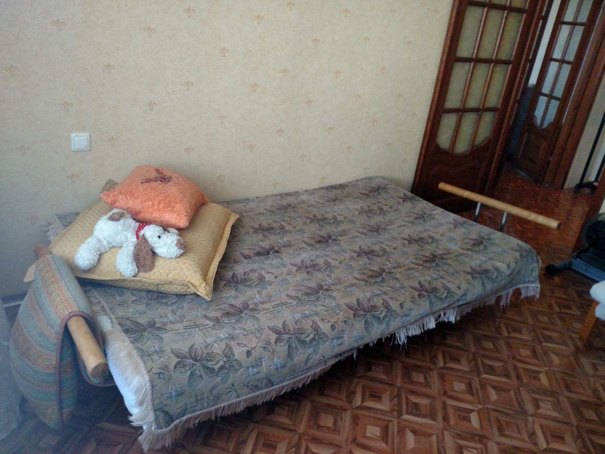 Двокімнатна Квартира 尤日内 外观 照片